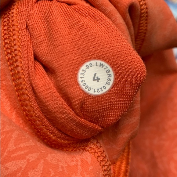 Lululemon Wunder Train High Rise Short 8" in Crunch Warm Coral. Size 4 - Picture 5 of 11